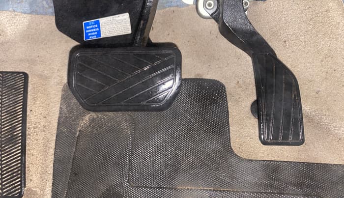 2017 Maruti Ciaz ALPHA  AT 1.4  PETROL, Petrol, Automatic, 1,24,569 km, Pedals