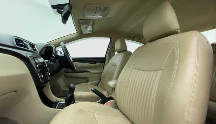 2018 Maruti Ciaz ZETA 1.4 VVT, Petrol, Manual, 84,104 km, Right Side Front Door Cabin