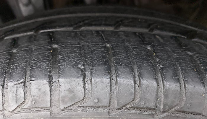 2014 Honda City 1.5L I-VTEC SV, Petrol, Manual, 27,058 km, Left Front Tyre Tread