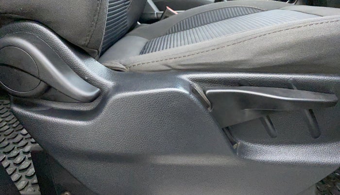 2018 Tata Hexa Varicor 400 XM, Diesel, Manual, 55,269 km, Driver Side Adjustment Panel