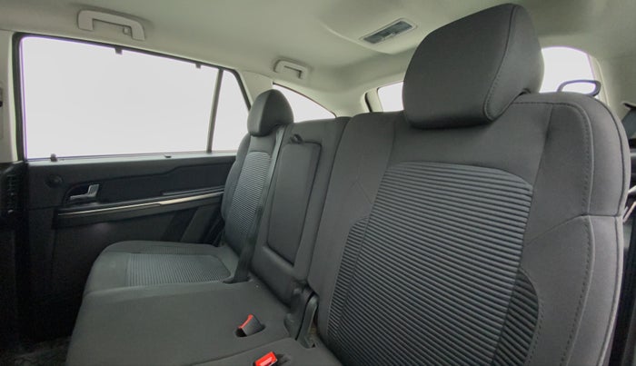 2018 Tata Hexa Varicor 400 XM, Diesel, Manual, 55,269 km, Right Side Rear Door Cabin