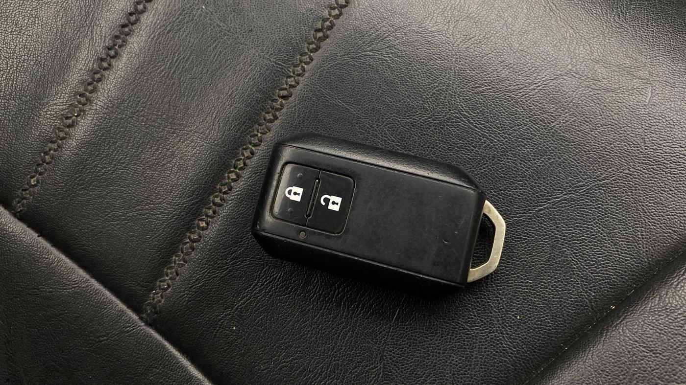 2021 Maruti XL6 ZETA MT, Petrol, Manual, 1,32,498 km, Key Close Up