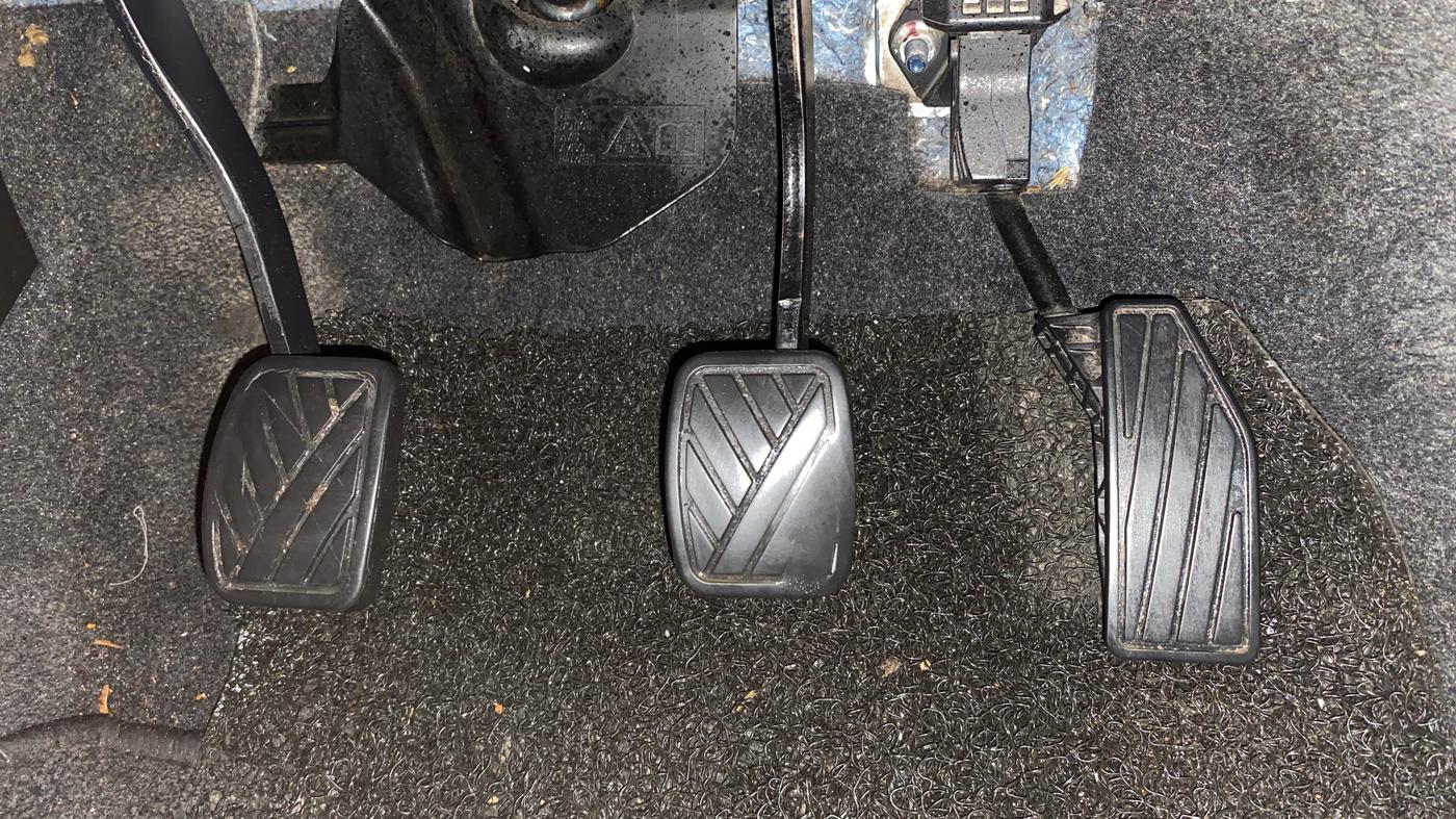 2021 Maruti XL6 ZETA MT, Petrol, Manual, 1,32,498 km, Pedals