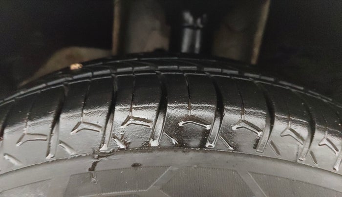 2013 Tata Indigo ECS LX CR4, Diesel, Manual, 42,861 km, Left Front Tyre Tread