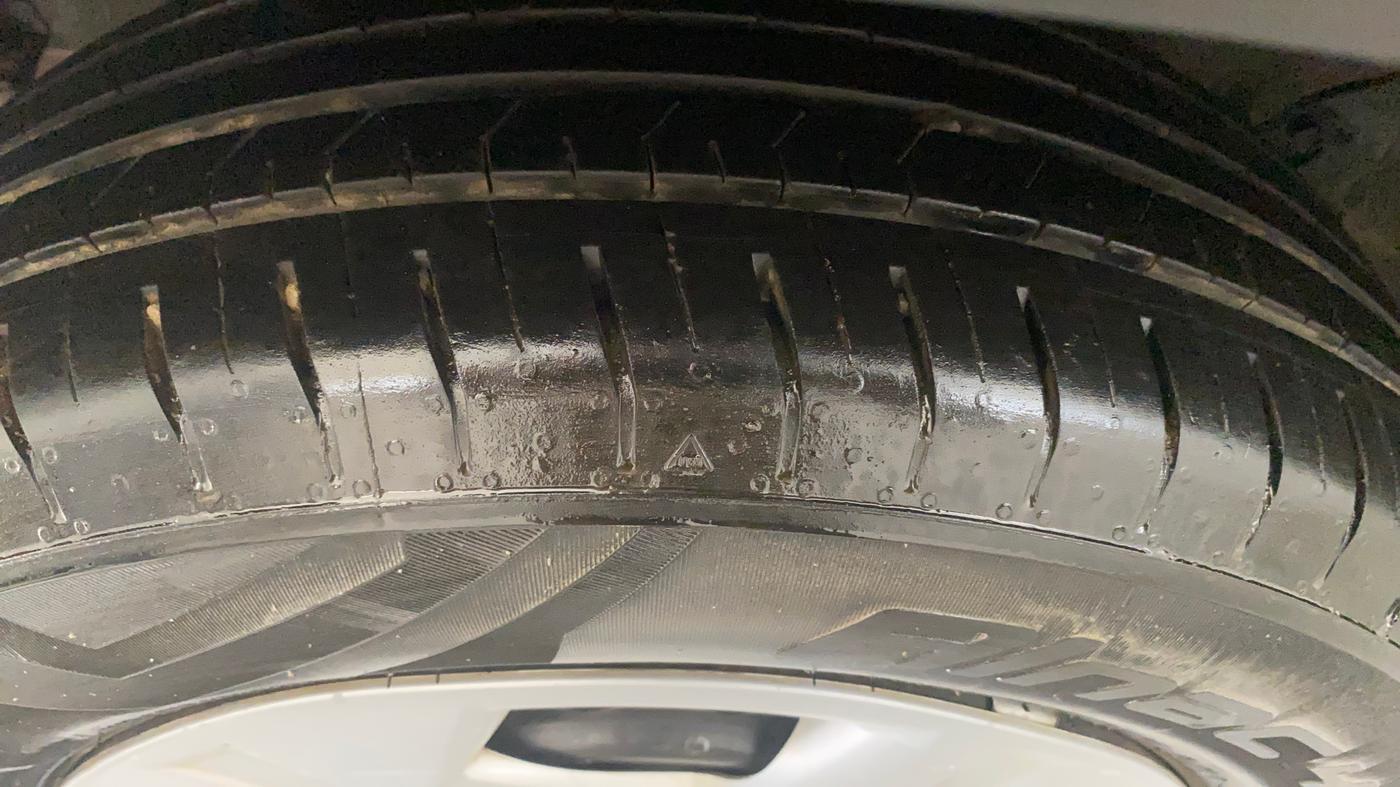 2022 Hyundai VENUE S+ 1.2, Petrol, Manual, 32,071 km, Right Rear Tyre Tread