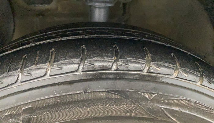 2016 Hyundai Grand i10 ASTA 1.2 KAPPA VTVT, Petrol, Manual, 57,194 km, Left Front Tyre Tread