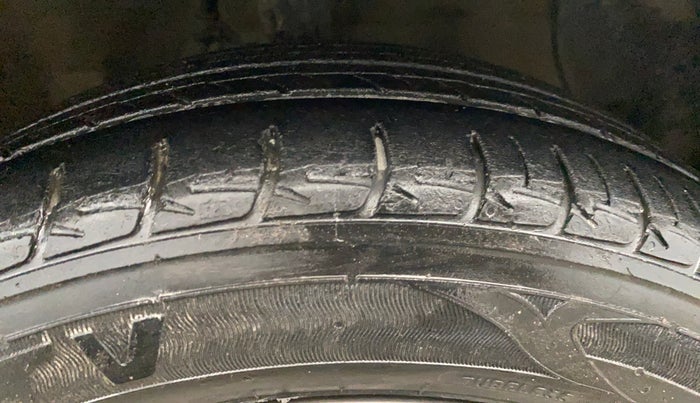 2016 Hyundai Grand i10 ASTA 1.2 KAPPA VTVT, Petrol, Manual, 57,194 km, Right Front Tyre Tread