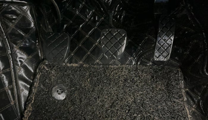 2022 Volkswagen TAIGUN COMFORTLINE 1.0 TSI MT, Petrol, Manual, 62,917 km, Pedals