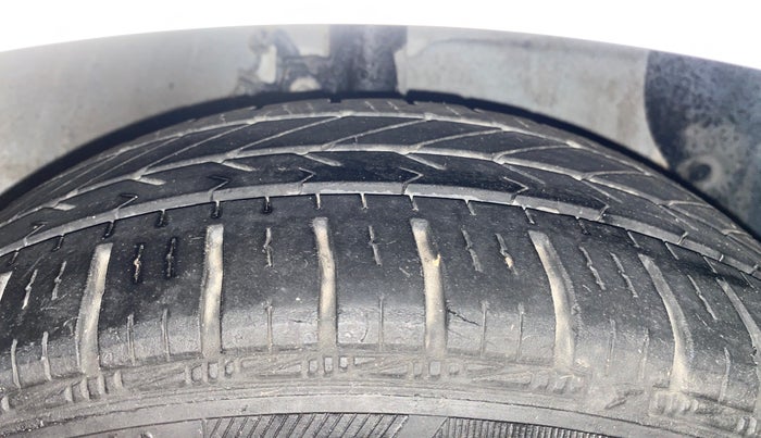 2019 Hyundai Grand i10 SPORTZ 1.2 KAPPA VTVT, Petrol, Manual, 67,074 km, Right Front Tyre Tread