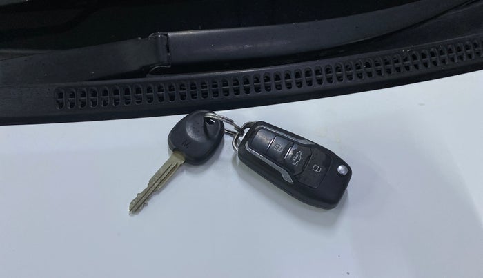 2019 Hyundai Grand i10 SPORTZ 1.2 KAPPA VTVT, Petrol, Manual, 67,074 km, Key Close Up