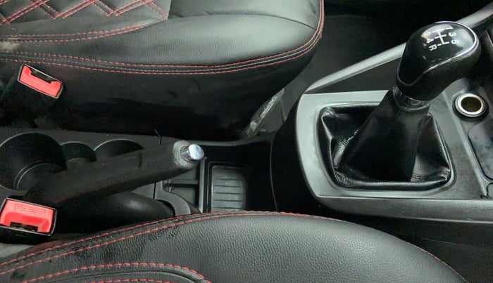 2016 Ford New Figo 1.5 TITANIUM, Diesel, Manual, 75,749 km, Gear Lever