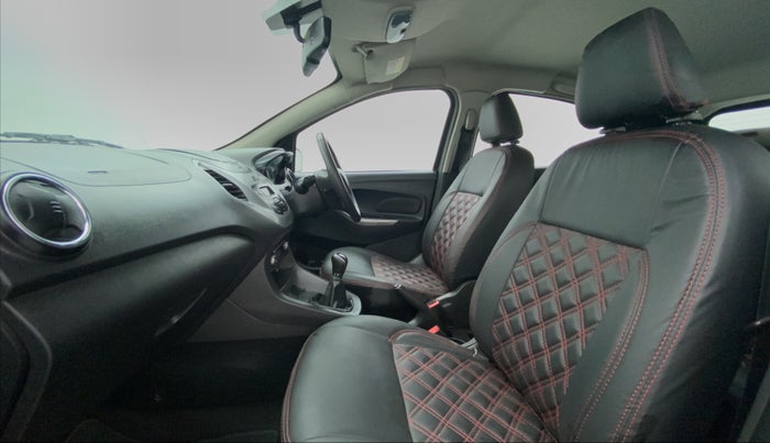 2016 Ford New Figo 1.5 TITANIUM, Diesel, Manual, 75,749 km, Right Side Front Door Cabin View