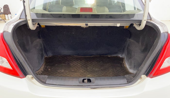 2016 Maruti Swift Dzire VXI, Petrol, Manual, 60,016 km, Boot Inside