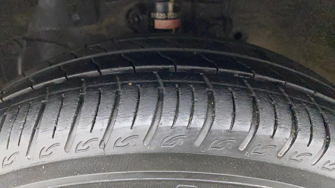 2015 Honda Brio VX AT, Petrol, Automatic, 38,437 km, Left Front Tyre Tread