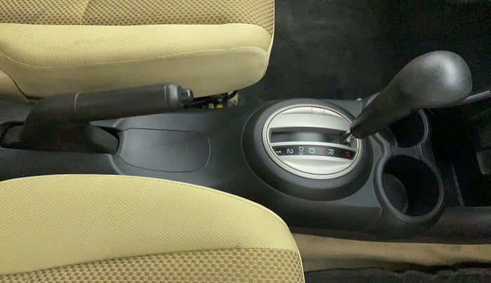 2015 Honda Brio VX AT, Petrol, Automatic, 38,437 km, Gear Lever