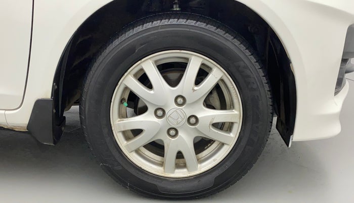 2015 Honda Brio VX AT, Petrol, Automatic, 38,437 km, Right Front Wheel
