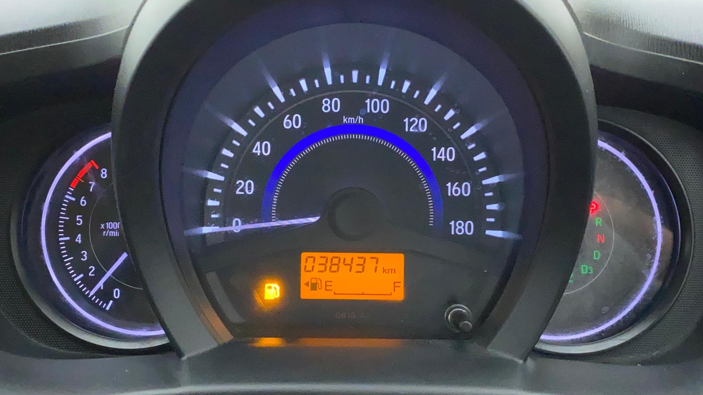2015 Honda Brio VX AT, Petrol, Automatic, 38,437 km, Odometer Image