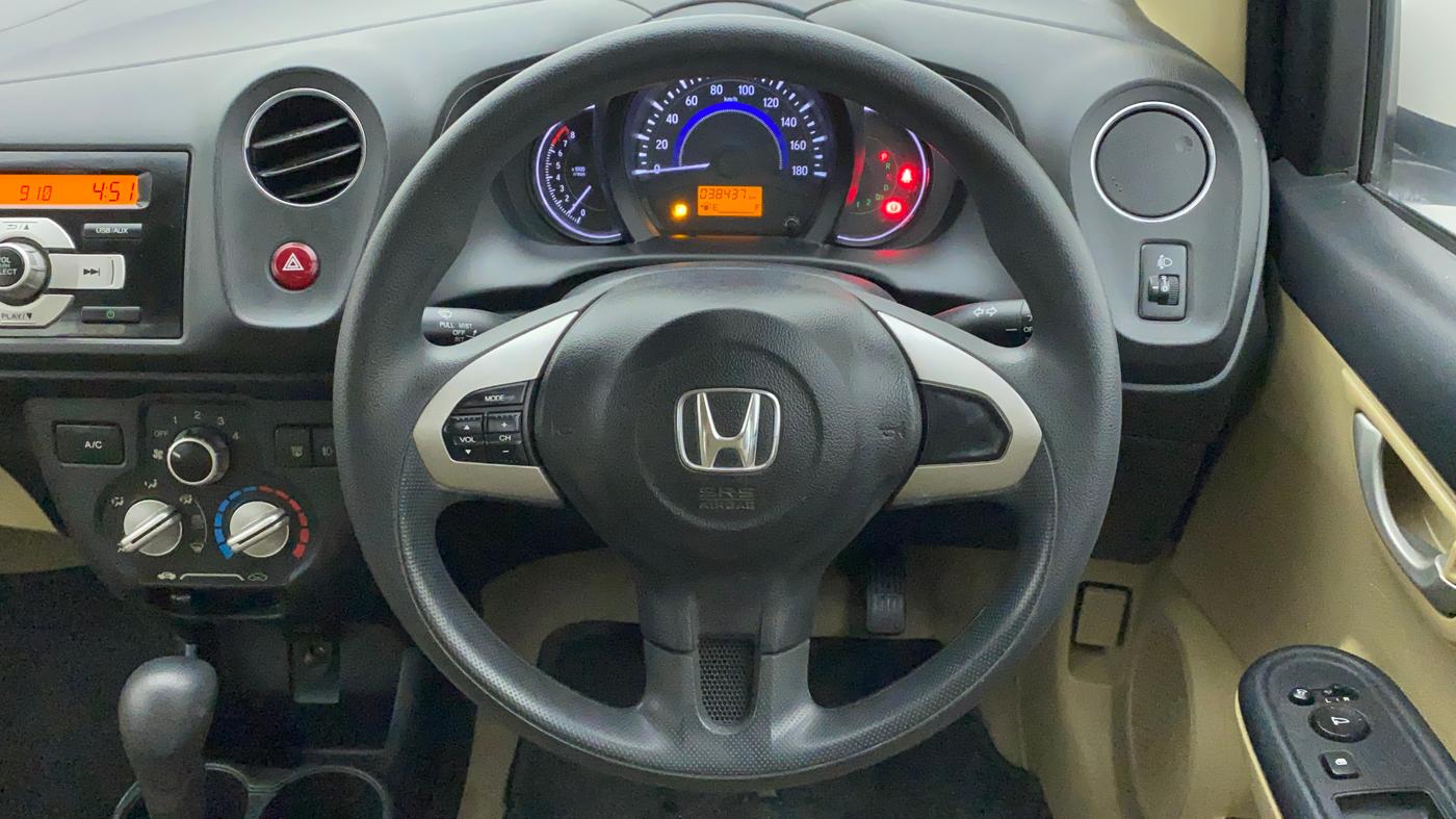 2015 Honda Brio VX AT, Petrol, Automatic, 38,437 km, Steering Wheel Close Up