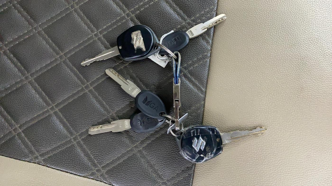 2014 Maruti Ertiga VXI, Petrol, Manual, 69,572 km, Key Close Up