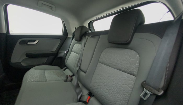 2020 Tata ALTROZ XZ DIESEL, Diesel, Manual, 35,197 km, Right Side Rear Door Cabin