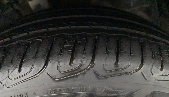 2020 Tata ALTROZ XZ DIESEL, Diesel, Manual, 35,197 km, Left Front Tyre Tread