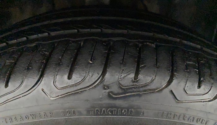 2020 Tata ALTROZ XZ DIESEL, Diesel, Manual, 35,197 km, Right Front Tyre Tread