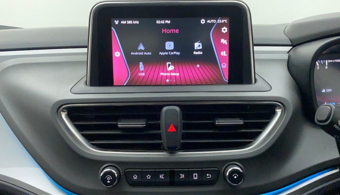 2020 Tata ALTROZ XZ DIESEL, Diesel, Manual, 35,197 km, Infotainment System