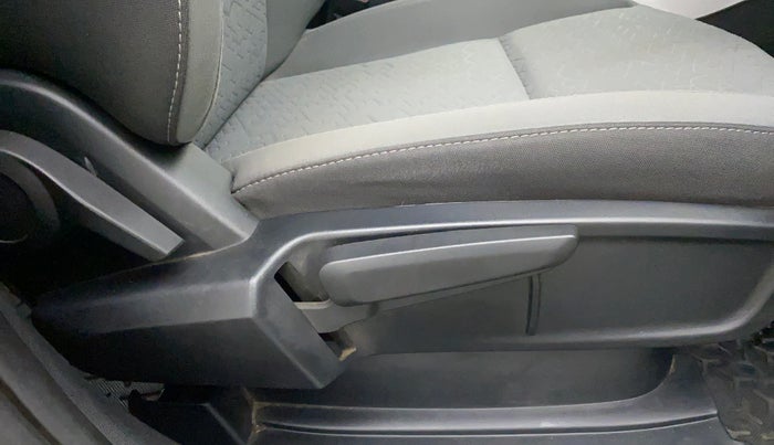 2020 Tata ALTROZ XZ DIESEL, Diesel, Manual, 35,197 km, Driver Side Adjustment Panel