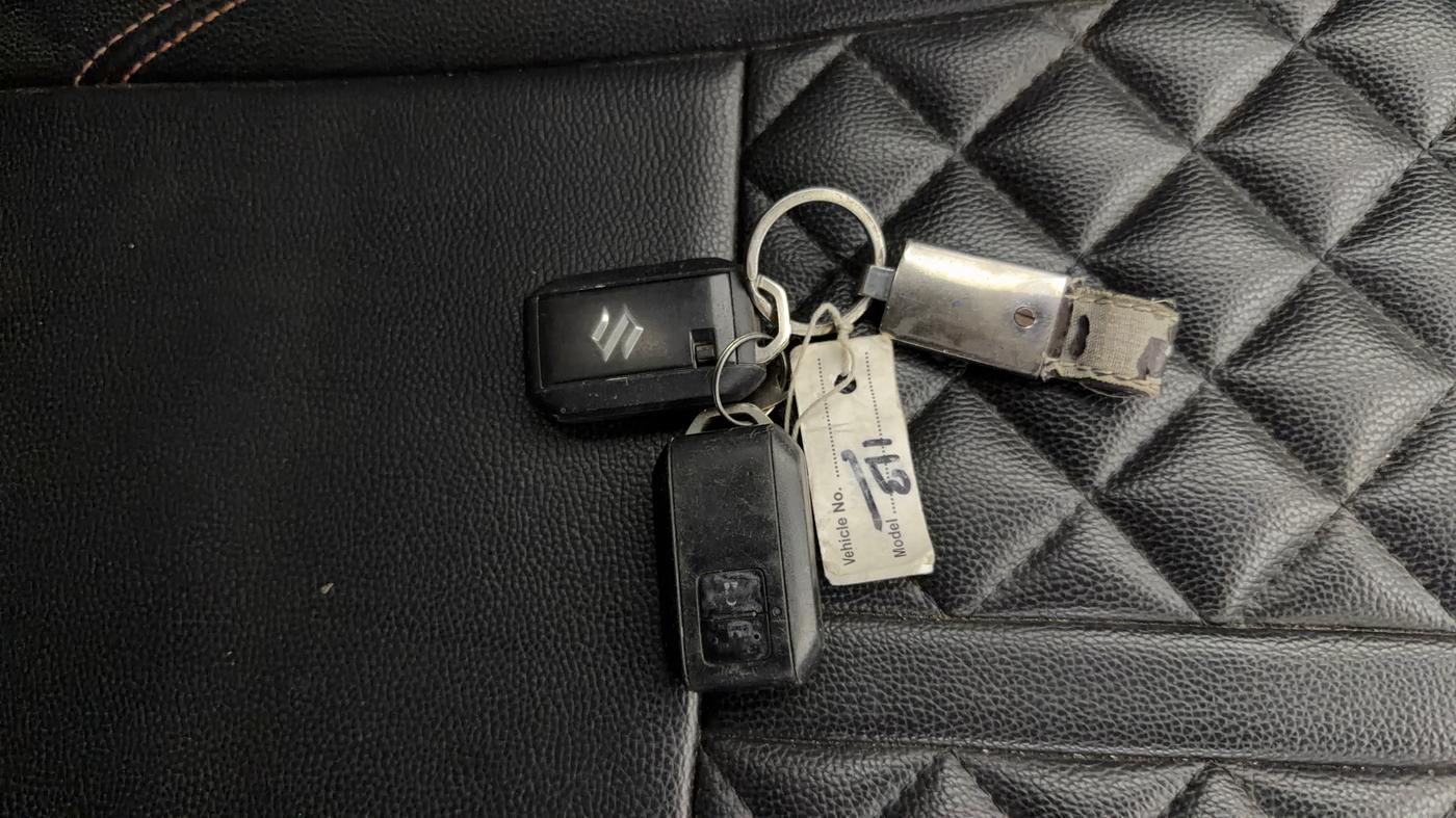 2019 Maruti Baleno ZETA PETROL 1.2, Petrol, Manual, 54,188 km, Key Close Up