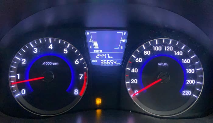 2011 Hyundai Verna FLUIDIC 1.4 VTVT, CNG, Manual, 37,023 km, Odometer Image