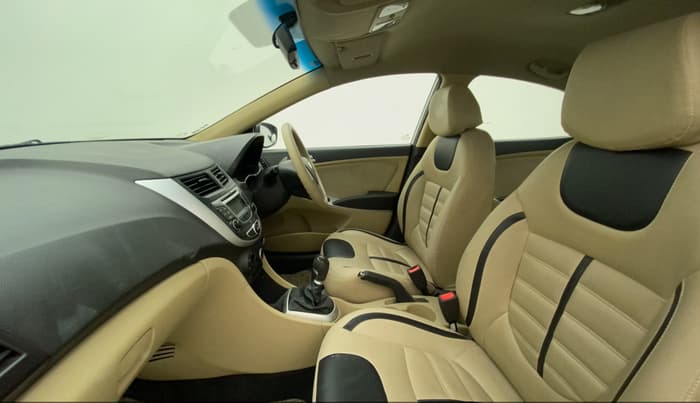2011 Hyundai Verna FLUIDIC 1.4 VTVT, CNG, Manual, 37,023 km, Right Side Front Door Cabin