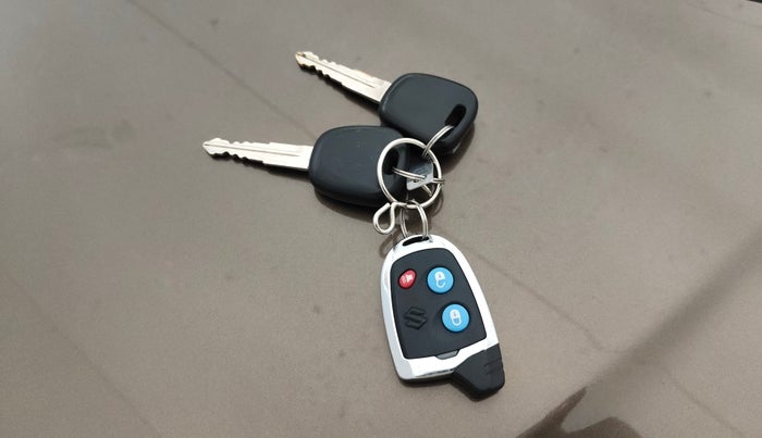 2014 Maruti Wagon R 1.0 LXI, Petrol, Manual, 51,625 km, Key Close Up