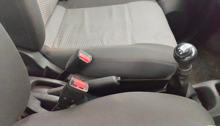 2014 Maruti Wagon R 1.0 LXI, Petrol, Manual, 51,625 km, Gear Lever