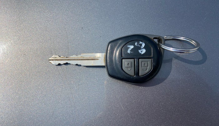 2014 Maruti Swift VXI, Petrol, Manual, 51,772 km, Key Close Up