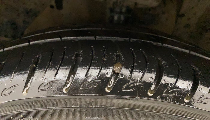 2017 Maruti S Cross SIGMA 1.3, Diesel, Manual, 53,181 km, Left Front Tyre Tread