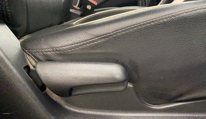 2017 Maruti S Cross SIGMA 1.3, Diesel, Manual, 53,181 km, Driver Side Adjustment Panel