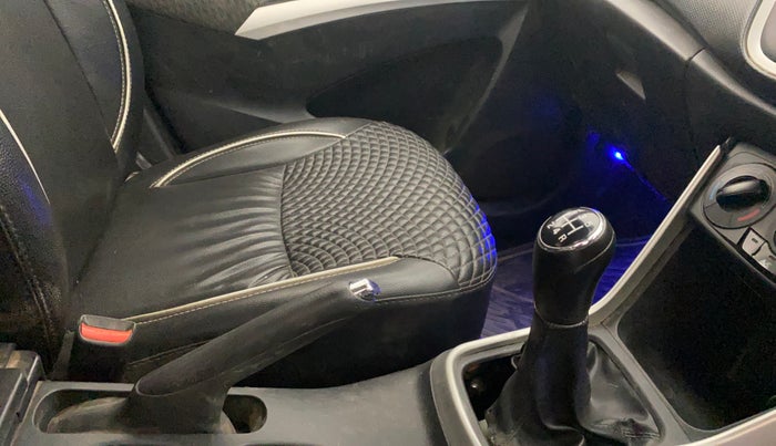 2017 Maruti S Cross SIGMA 1.3, Diesel, Manual, 53,181 km, Gear Lever