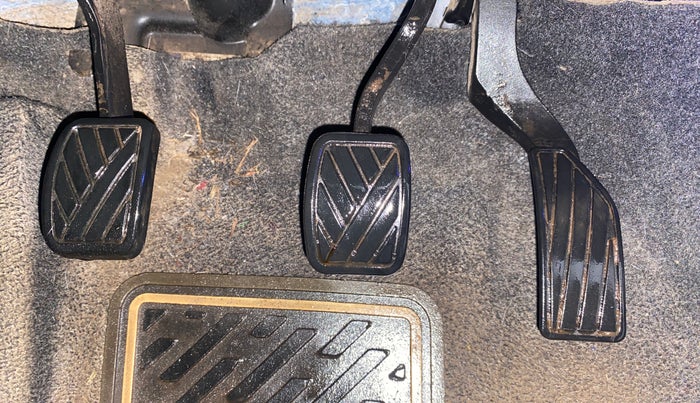 2017 Maruti S Cross SIGMA 1.3, Diesel, Manual, 53,181 km, Pedals