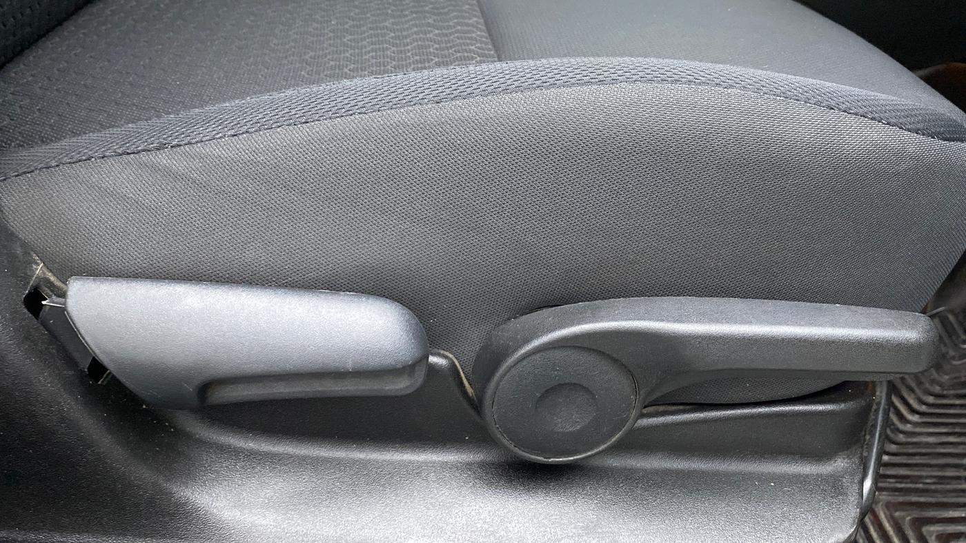2019 Maruti Vitara Brezza ZDI PLUS, Diesel, Manual, 41,265 km, Driver Side Adjustment Panel