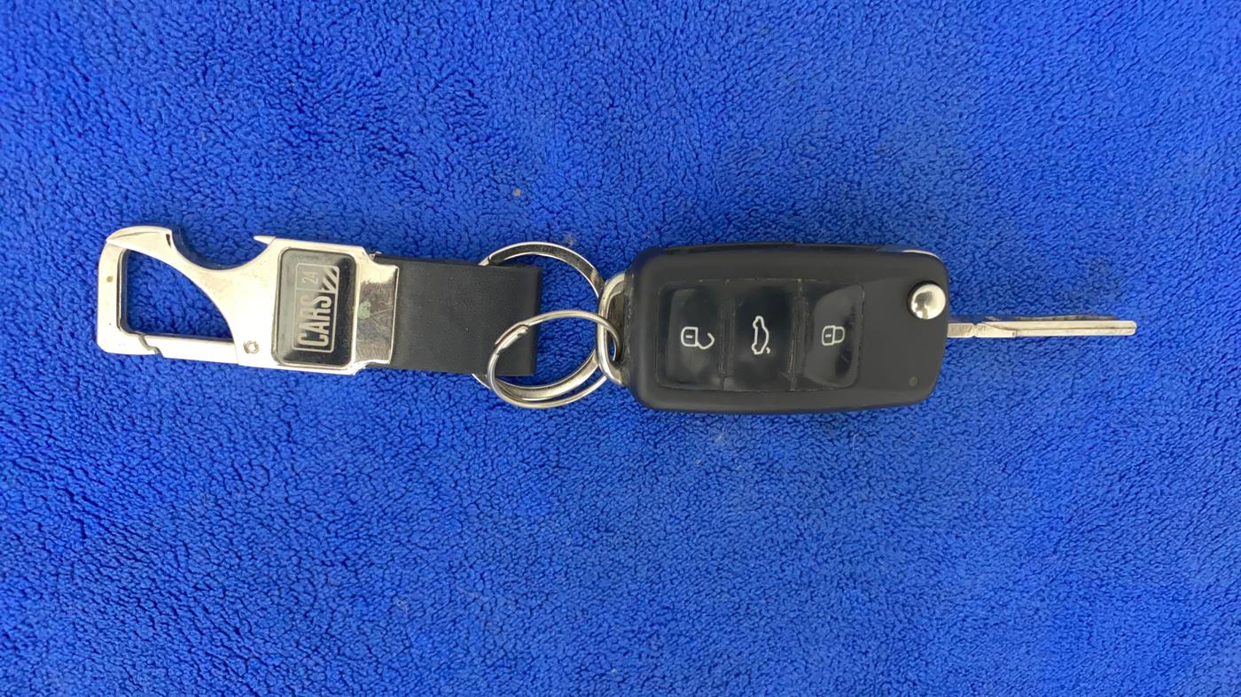2019 Volkswagen Ameo HIGHLINE PLUS 1.5L AT 16 ALLOY, Diesel, Automatic, 59,802 km, Key Close Up