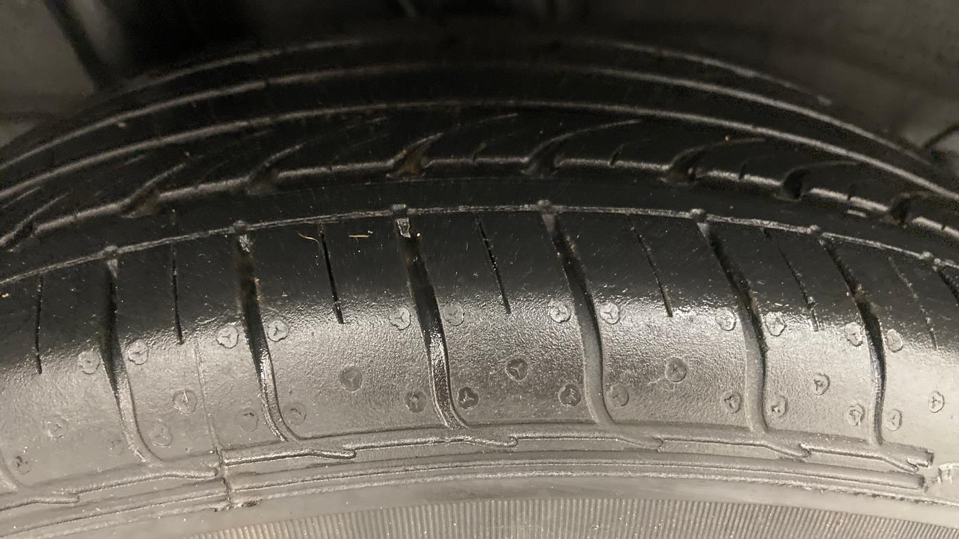 2021 Hyundai VENUE S 1.2, Petrol, Manual, 12,717 km, Right Rear Tyre Tread