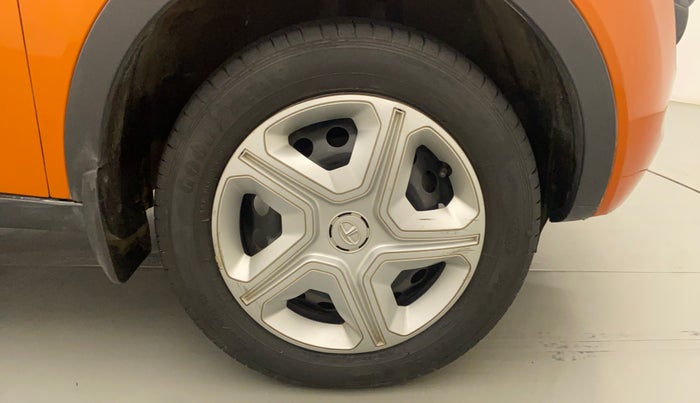 2018 Tata NEXON XM PETROL, Petrol, Manual, 13,664 km, Right Front Wheel