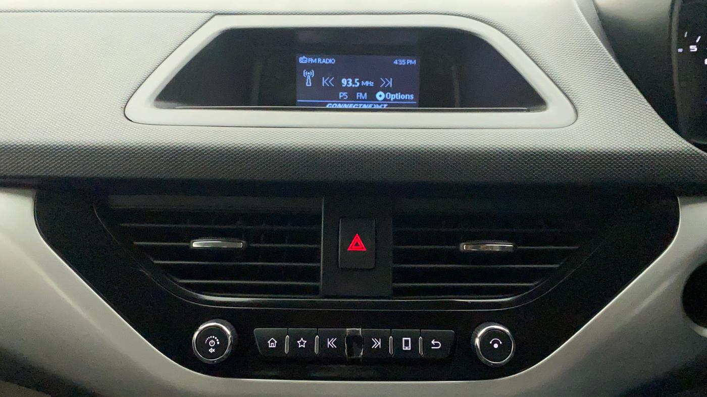 2018 Tata NEXON XM PETROL, Petrol, Manual, 13,664 km, Infotainment System