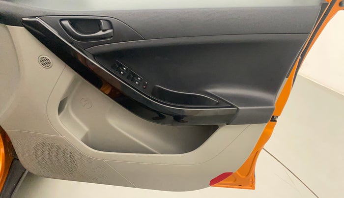 2018 Tata NEXON XM PETROL, Petrol, Manual, 13,664 km, Driver Side Door Panels Control