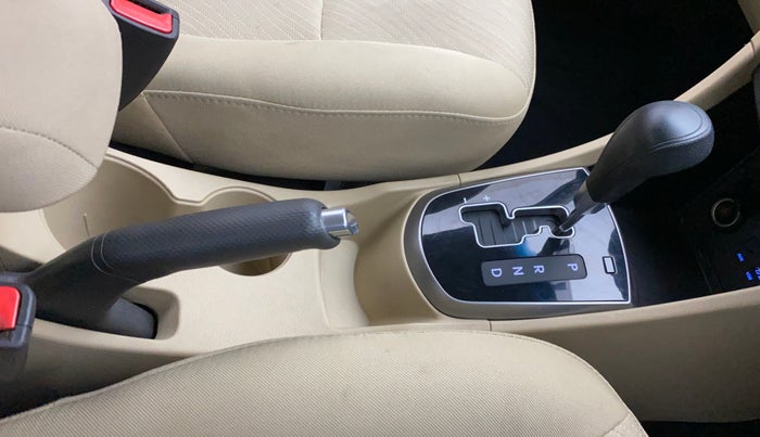 2016 Hyundai Verna 1.6 VTVT SX AT, Petrol, Automatic, 26,786 km, Gear Lever