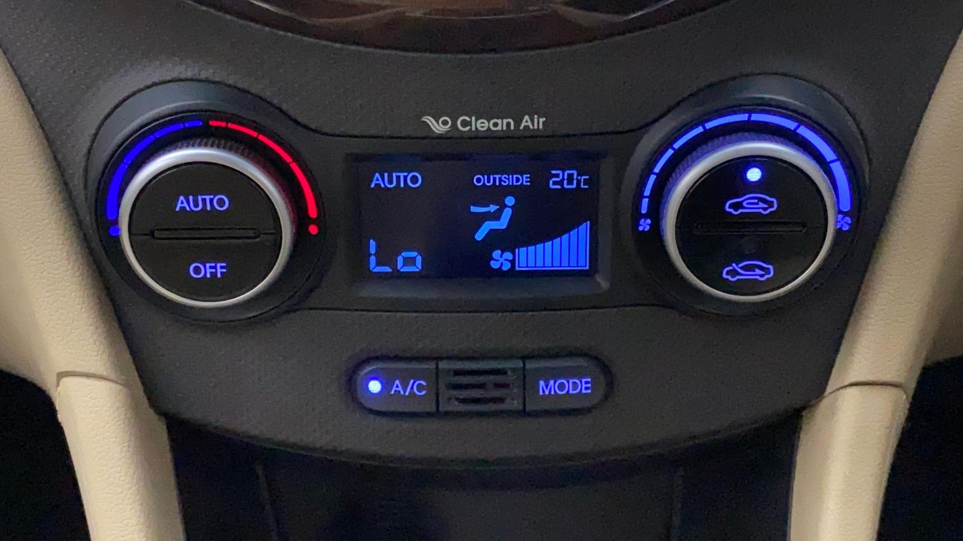 2016 Hyundai Verna 1.6 VTVT SX AT, Petrol, Automatic, 26,786 km, Automatic Climate Control