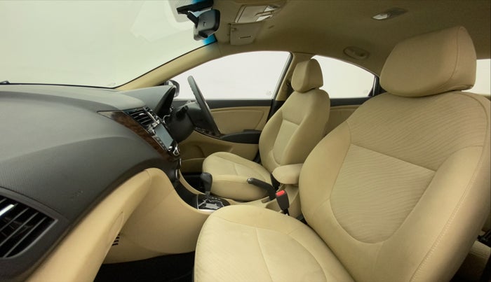 2016 Hyundai Verna 1.6 VTVT SX AT, Petrol, Automatic, 26,786 km, Right Side Front Door Cabin
