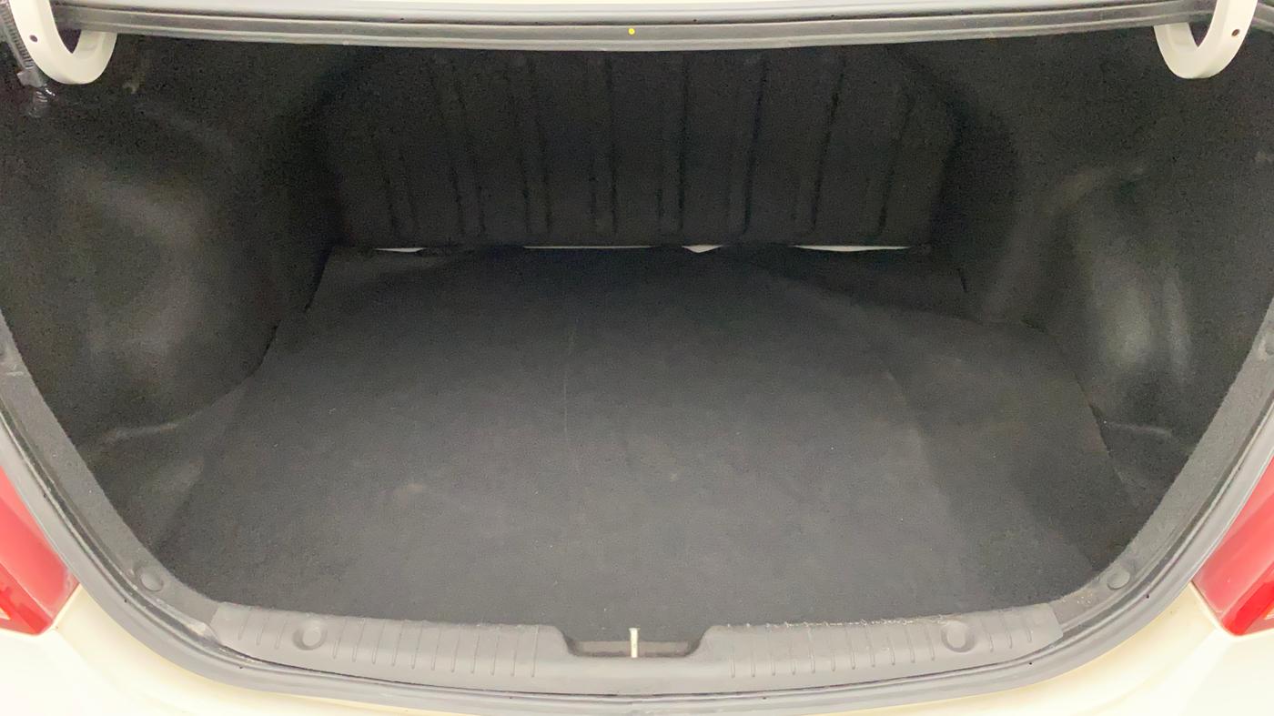 2016 Hyundai Verna 1.6 VTVT SX AT, Petrol, Automatic, 26,786 km, Boot Inside