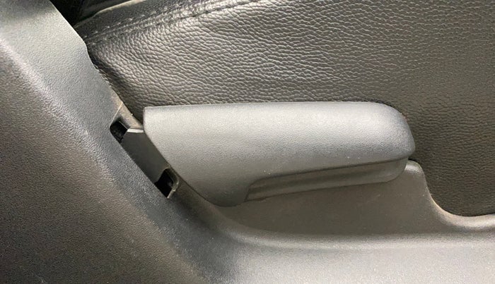 2020 Maruti Vitara Brezza VXI AT SHVS, Petrol, Automatic, 46,006 km, Driver Side Adjustment Panel