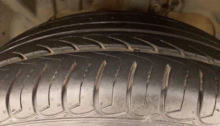 2014 Ford Ecosport TITANIUM 1.5L DIESEL, Diesel, Manual, 83,714 km, Left Front Tyre Tread